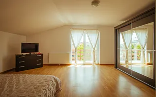 Exclusivitate - Sanpetru, casa cu priveliște deosebită - Poză 13