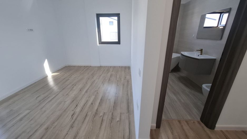 Vila individuala SUPERBA Tunari, ZONA BUNA, TOATE utilitatile - Poză 12