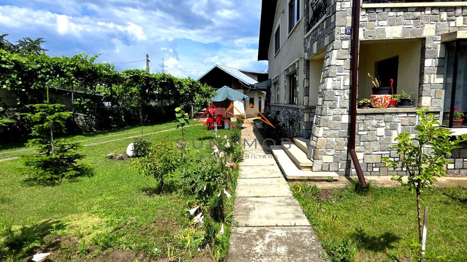 Casa P+E, 6 camere, teren 890 mp, cartier liniștit, Câmpina - Poză 2