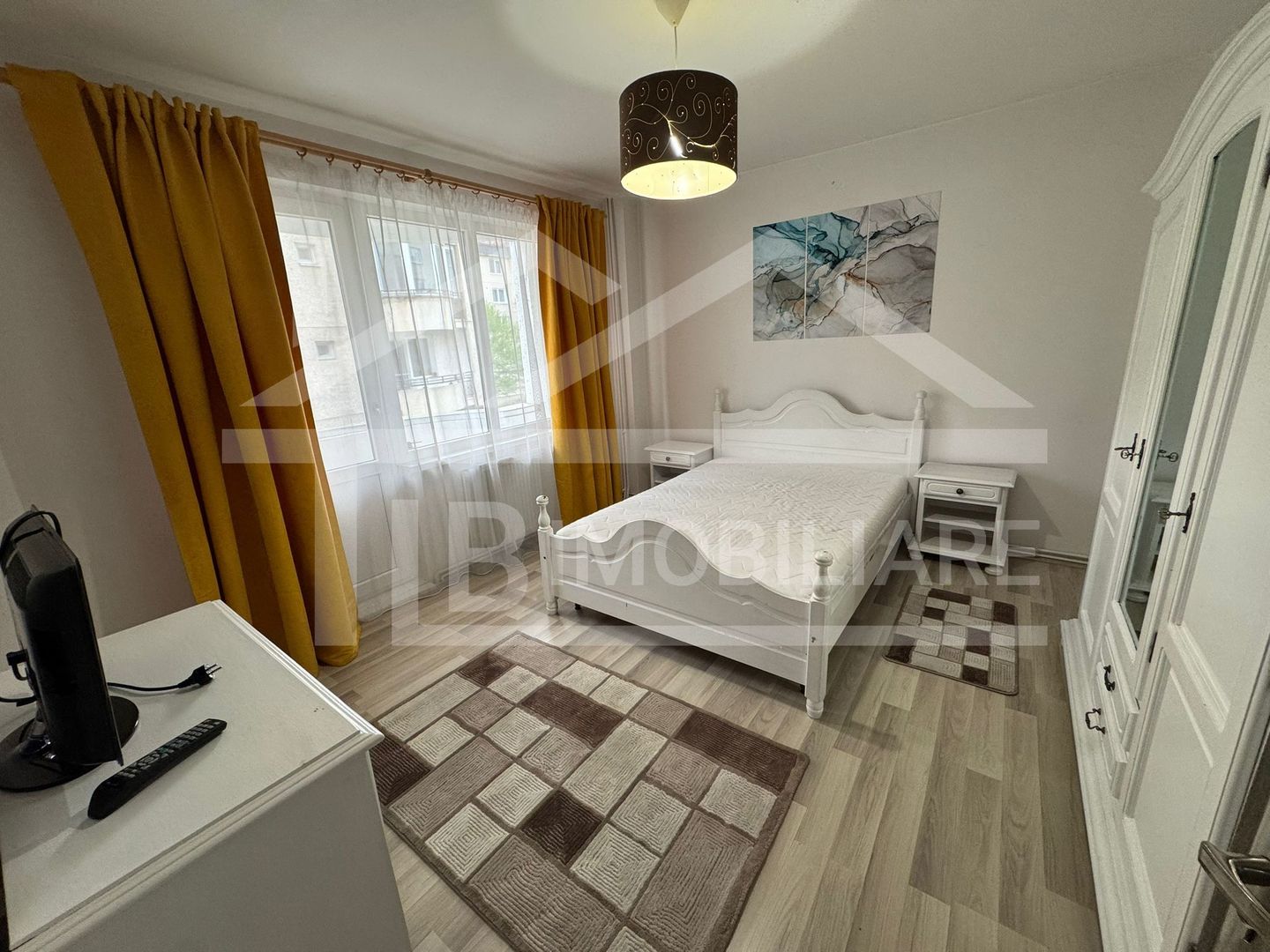 Apartament cu 3 camere, decomandat, 84mp, Zona Poli 2 - Poză 3