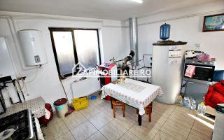 Casa 8 camere,4 bai,482mp,1.100mp teren,2 garaje,0% comision - Poză 26