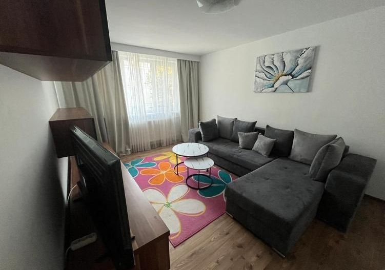 Apartament decomandat de 2 camere in zona Romancierilor - Poză 2