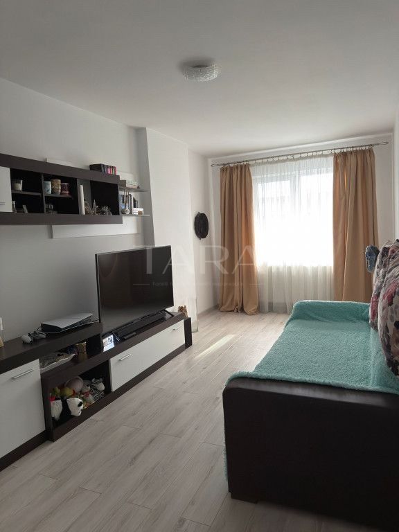 Apartament 2 camere, 61 mp + balcon – zona BMW - Poză 1