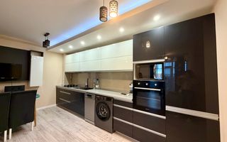 Apartament 3 camere de închiriat - Poză 1