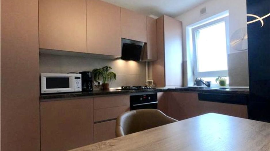 Apartament modern 2 camere decomandat, Kasper Coresi, parcare - Poză 4