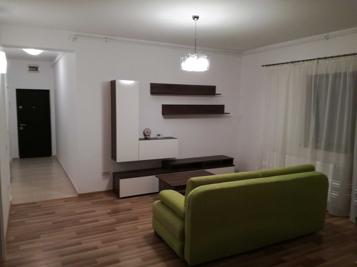 Braytim | 3 Camere | Etaj 1 | 2 Bai | Loc de parcare - Poză 2