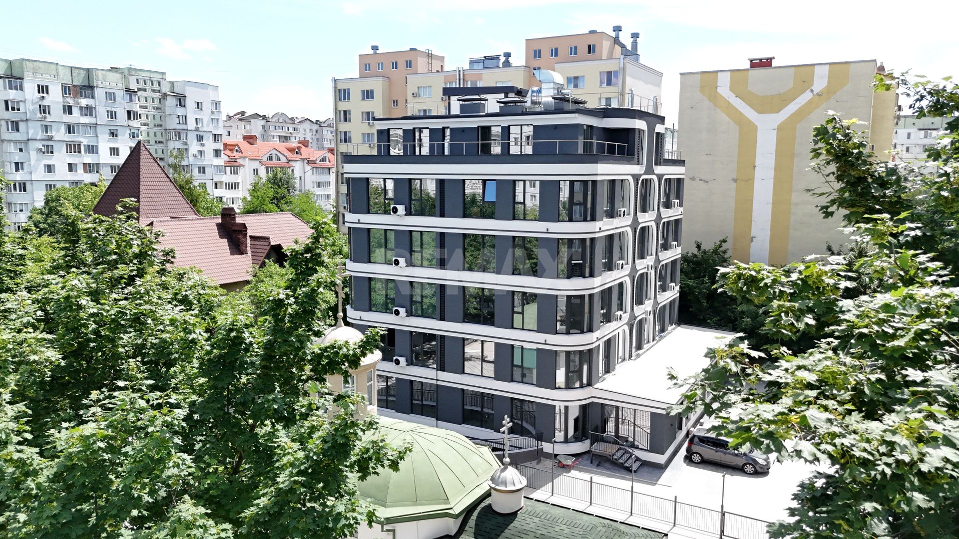Penthouse 92,2 m² în Buiucani | Terase generoase | Lift direct - Poză 2
