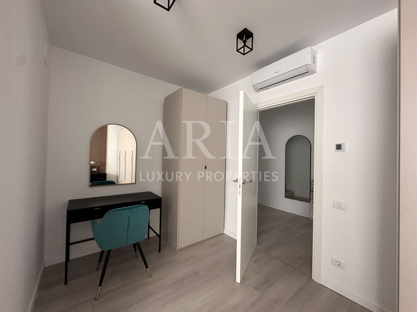 MOBEXPERT HOMES GATED COMMUNITY PIPERA FIRST RENT - Poză 6