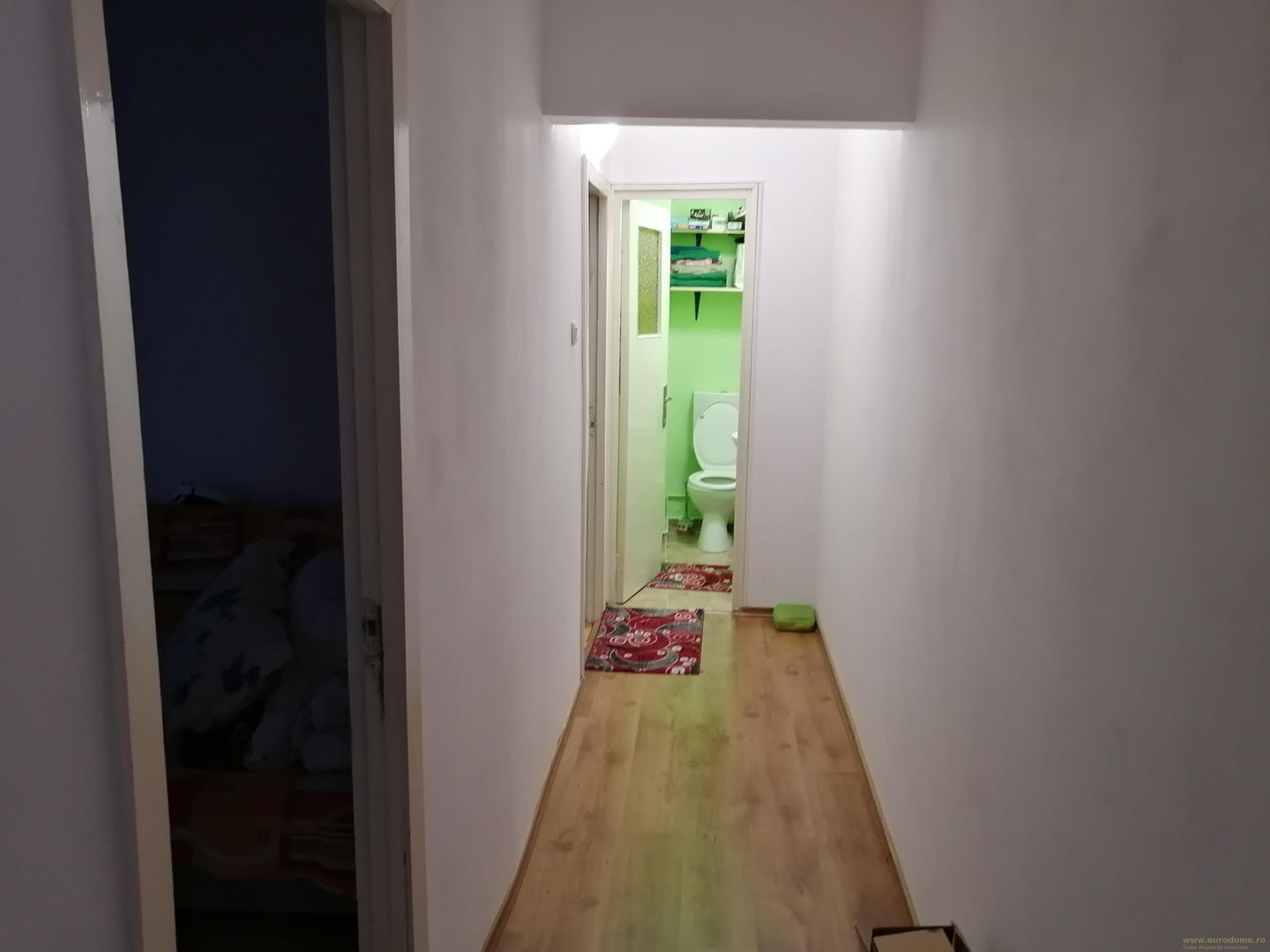 Tractorul 3 camere, situat in  zona Peny. - Poză 9