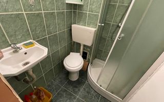 Garsoniera de vanzare-ideala pentru locuit sau investitie - Poză 12