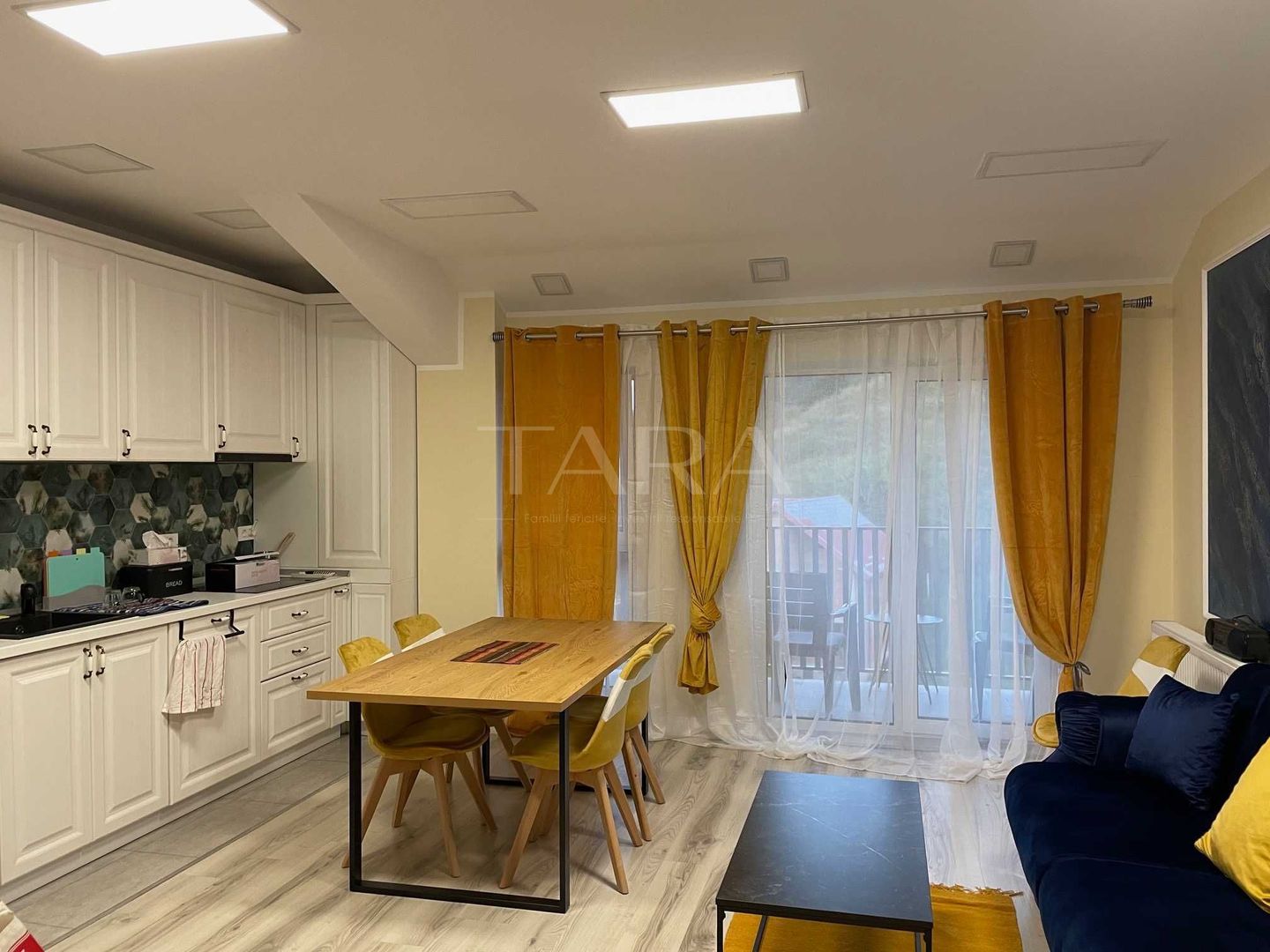 Apartament 3 camere, 2 băi + 2 balcoane – Florești, zona Eroilor - Poză 1