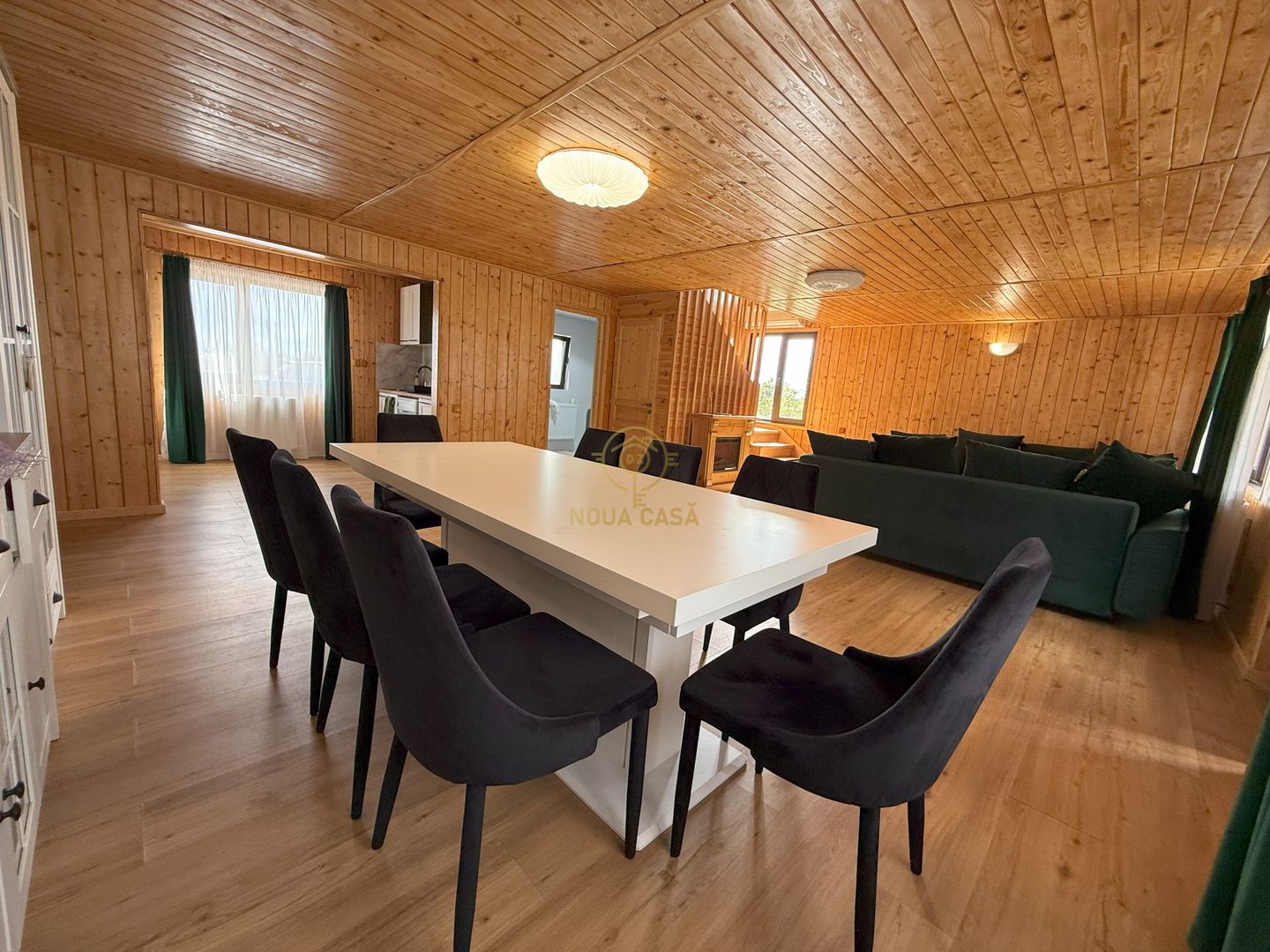 Vila de vanzare in APA-NORD  cu 2 Piscine/Zona de Relaxare/Acces lac - Poză 11