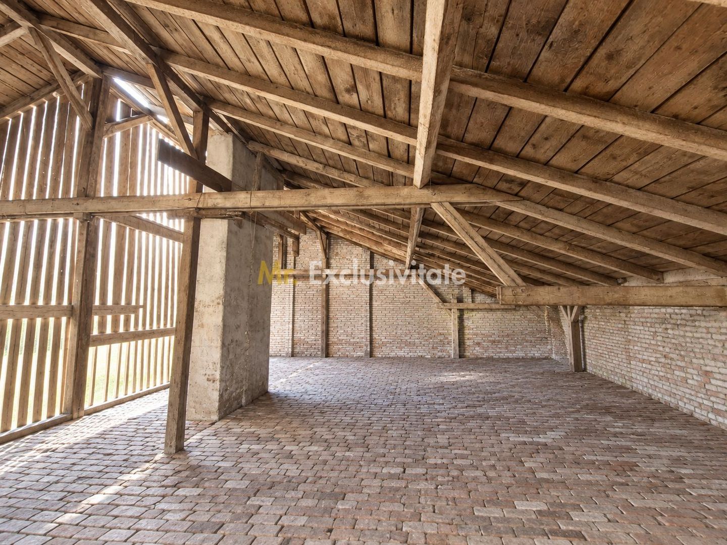 Apartament situat la et 2 într-o clădire interbelică - Poză 4