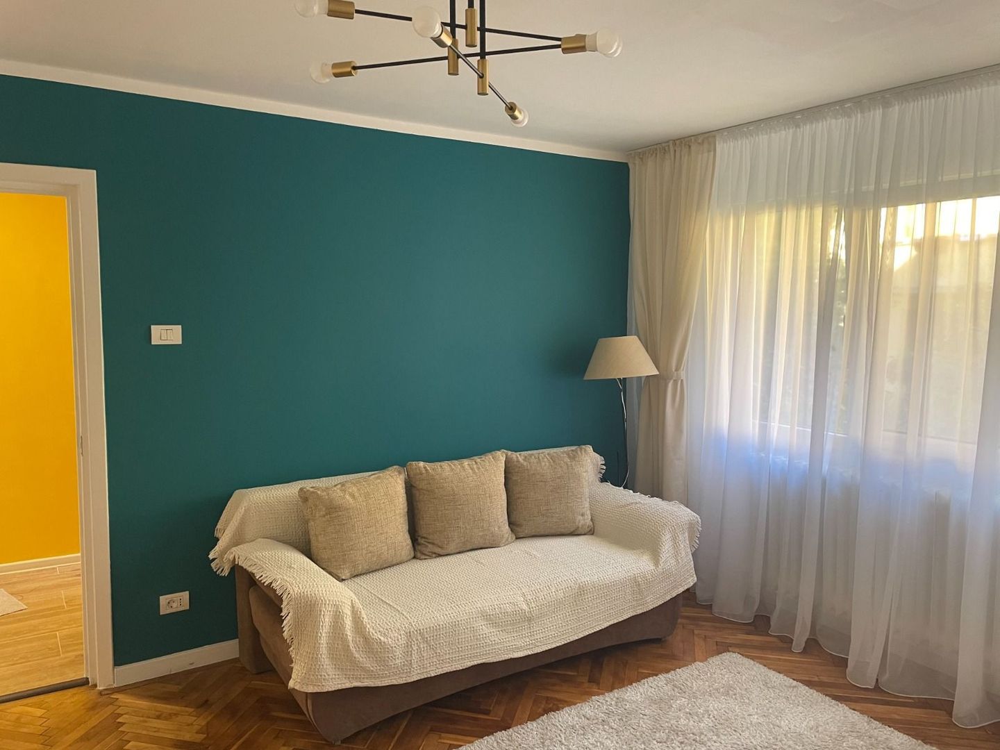 Apartament-2 camere-Super Pozitie - Poză 1