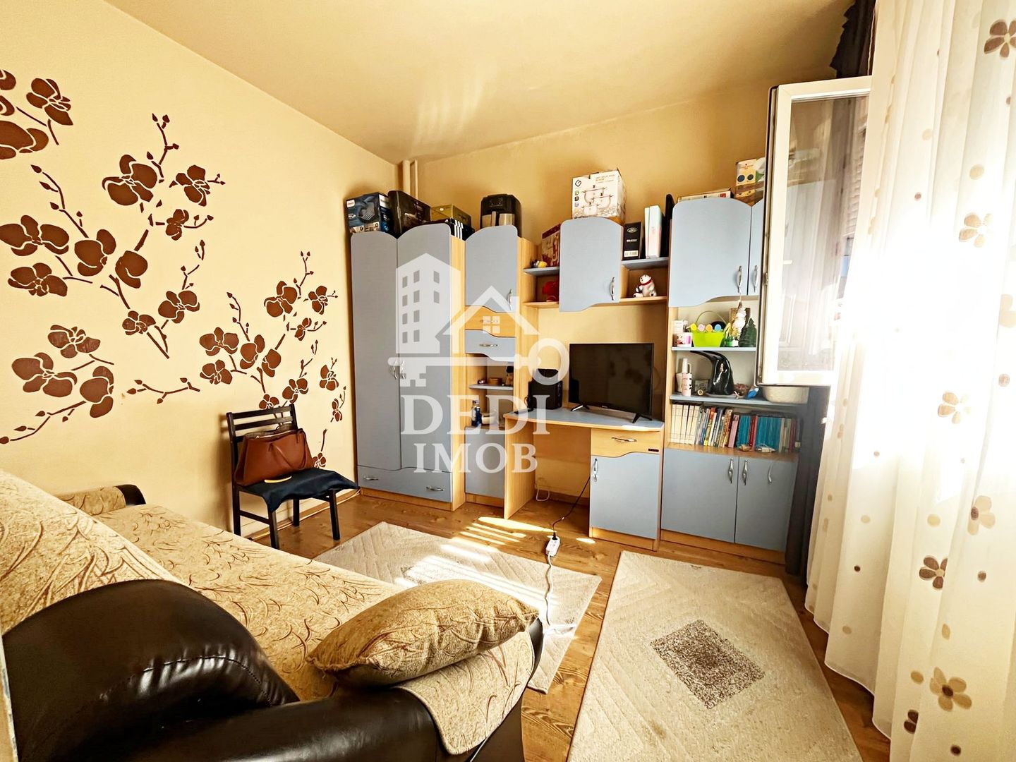 Apartament 2 camere de vanzare in zona Rogerius, Oradea - Poză 2