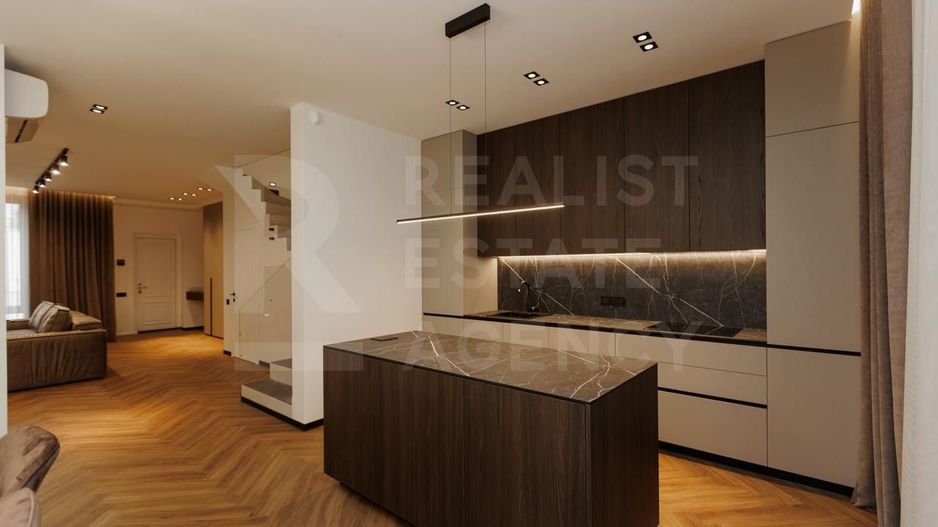 Chirie, apartament, 5 camere, str. Lacului, Centru - Poză 2