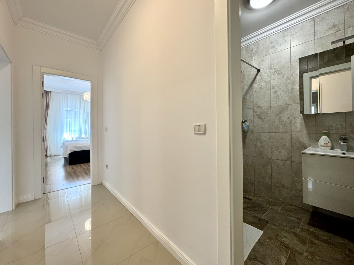 Duplex modern -  confort, eficiență și independență energeticǎ - Poză 13