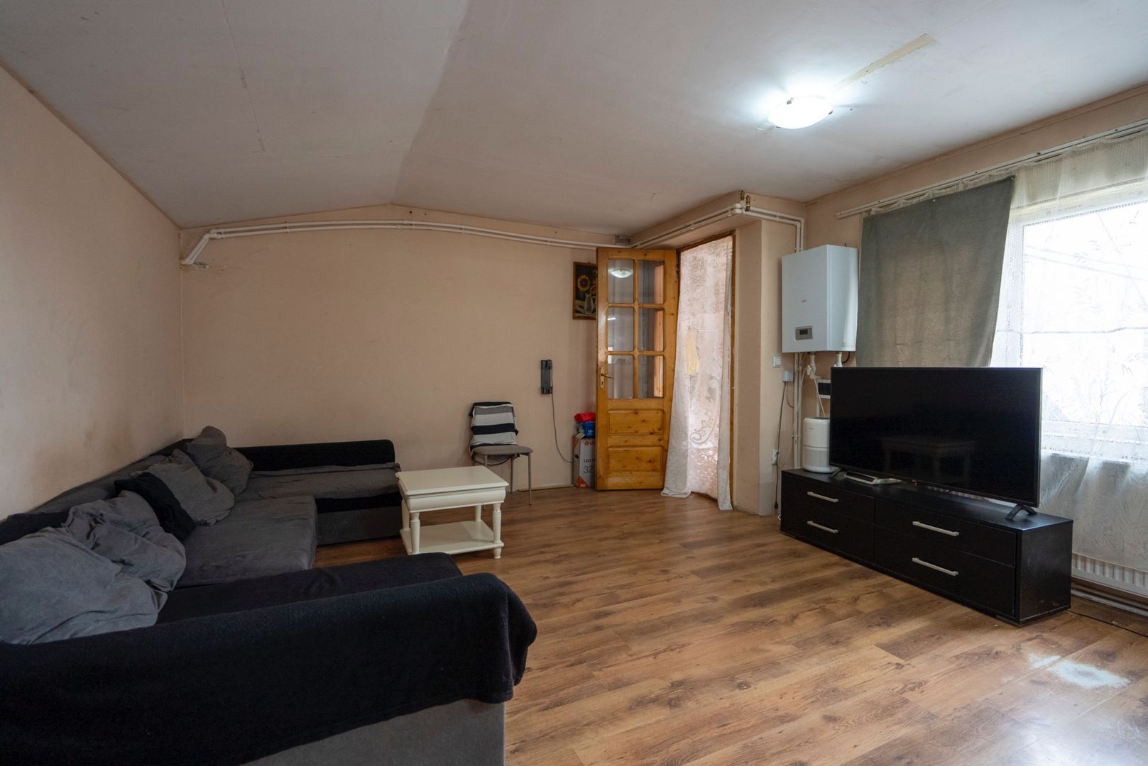 Casa 5 camere in Rogerius, la bulevard, cu acces auto - Poză 10