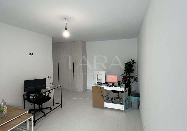 Apartament premium 2 camere bucătărie separată, parcare inclusă. - Poză 3