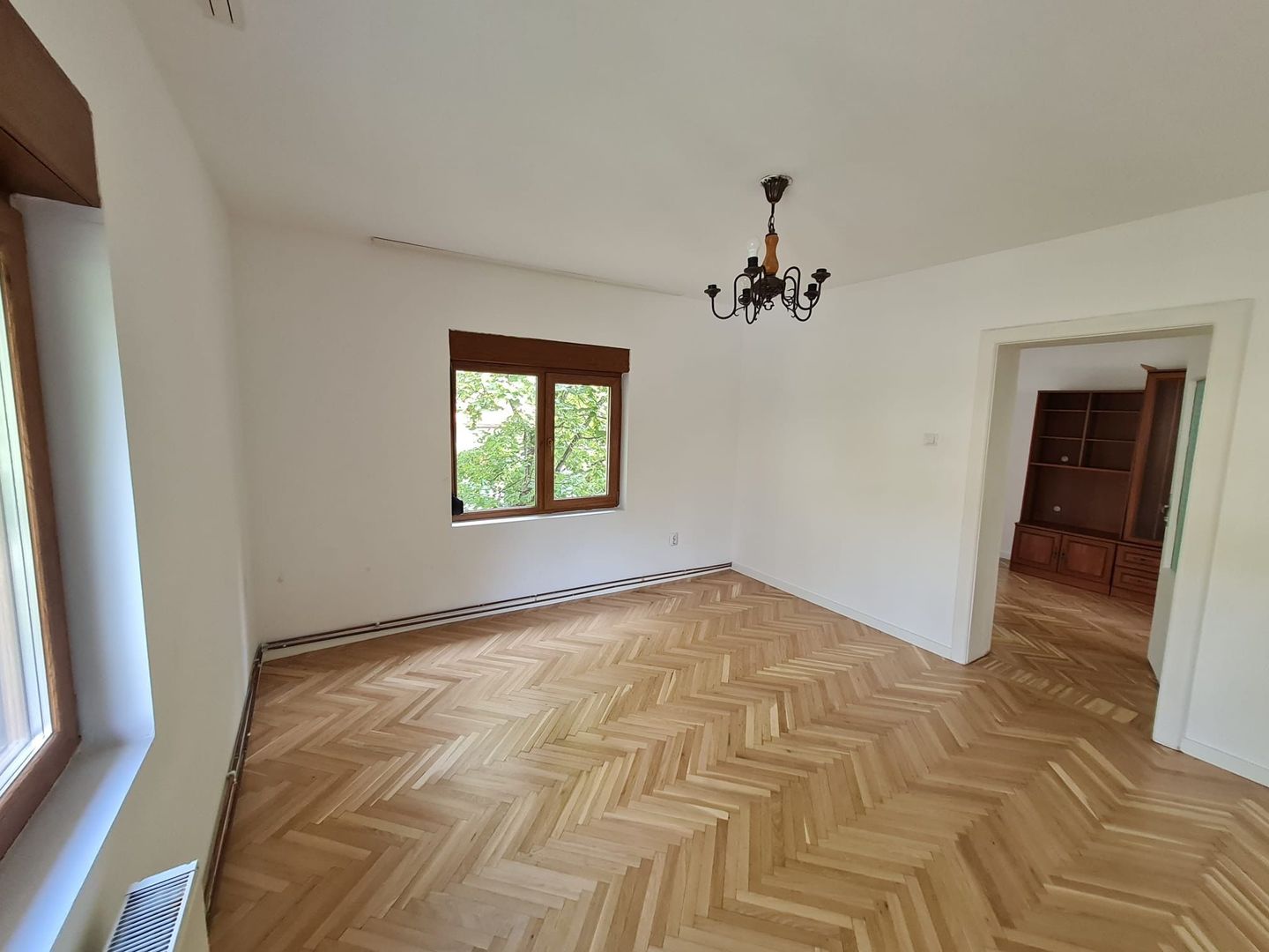 Casa solida în zona Bogdanestilor pretabilă birouri - Poză 24