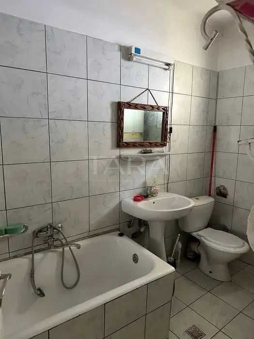 Apartament 3 camere la casă cu curte și grădină – zonă centrală. - Poză 6