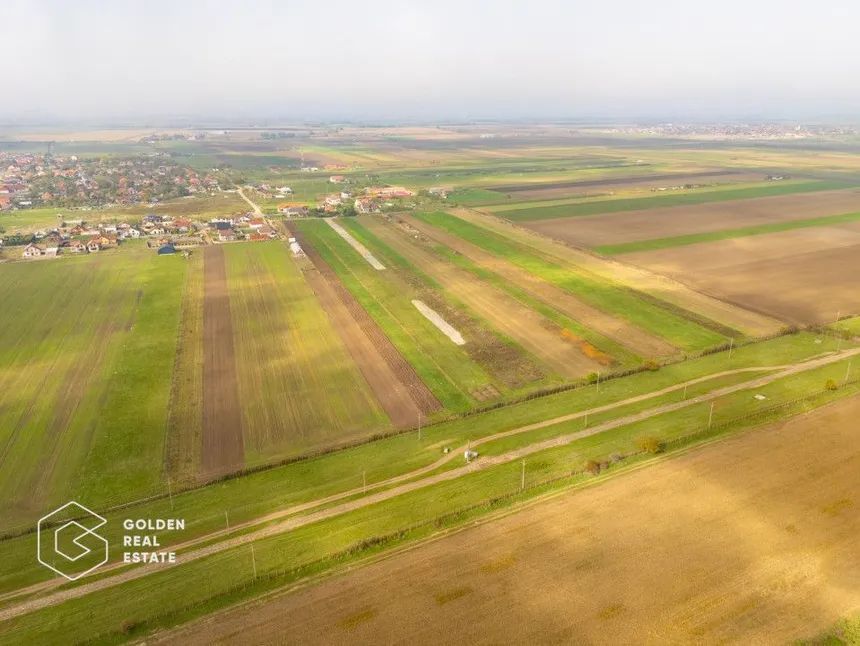 Teren intravilan 500mp Livada - Poză 1