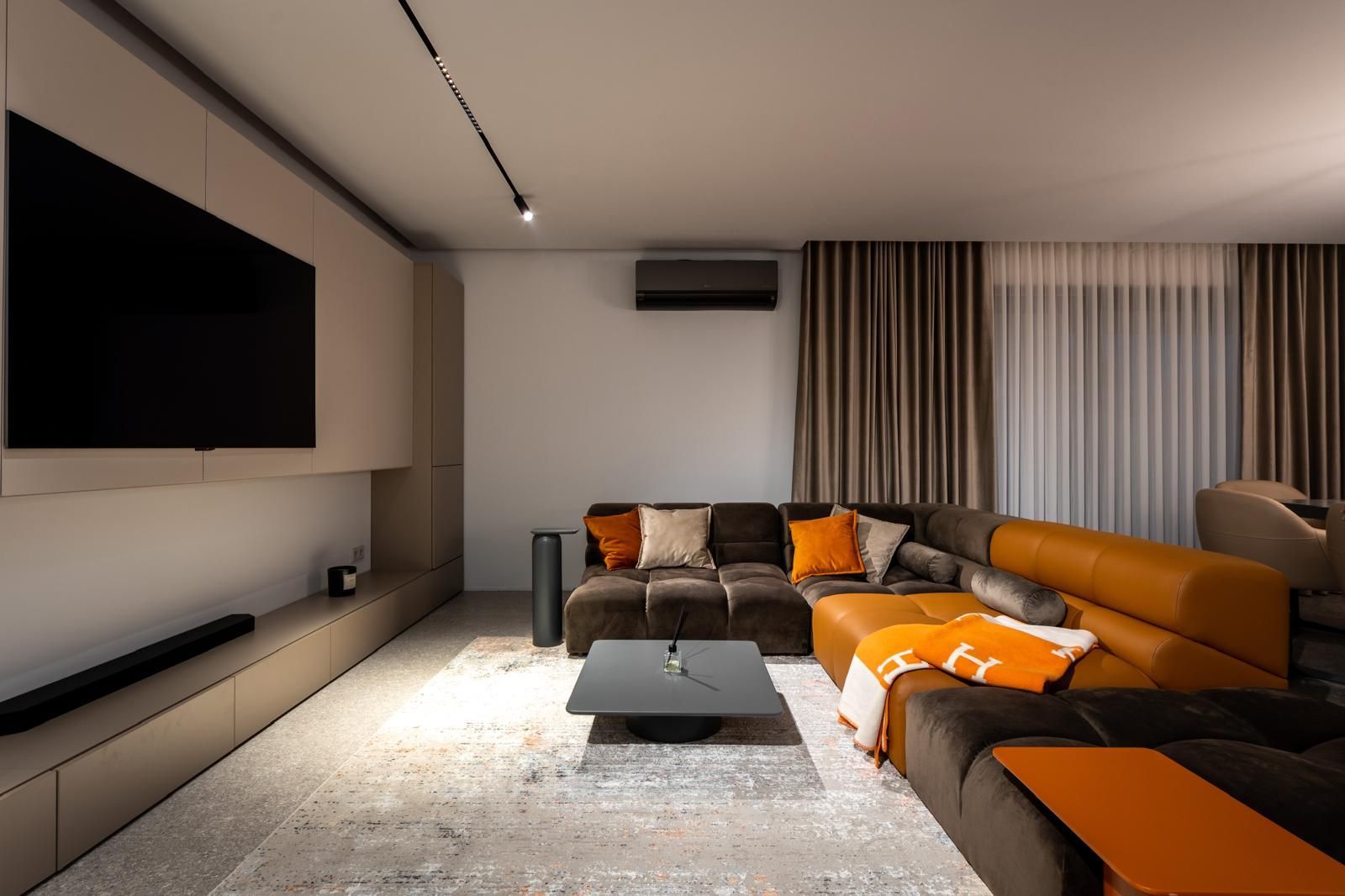 Apartament 3 camere de lux - Otopeni Premium 142 mp, mobilat Made in Italy - Poză 1