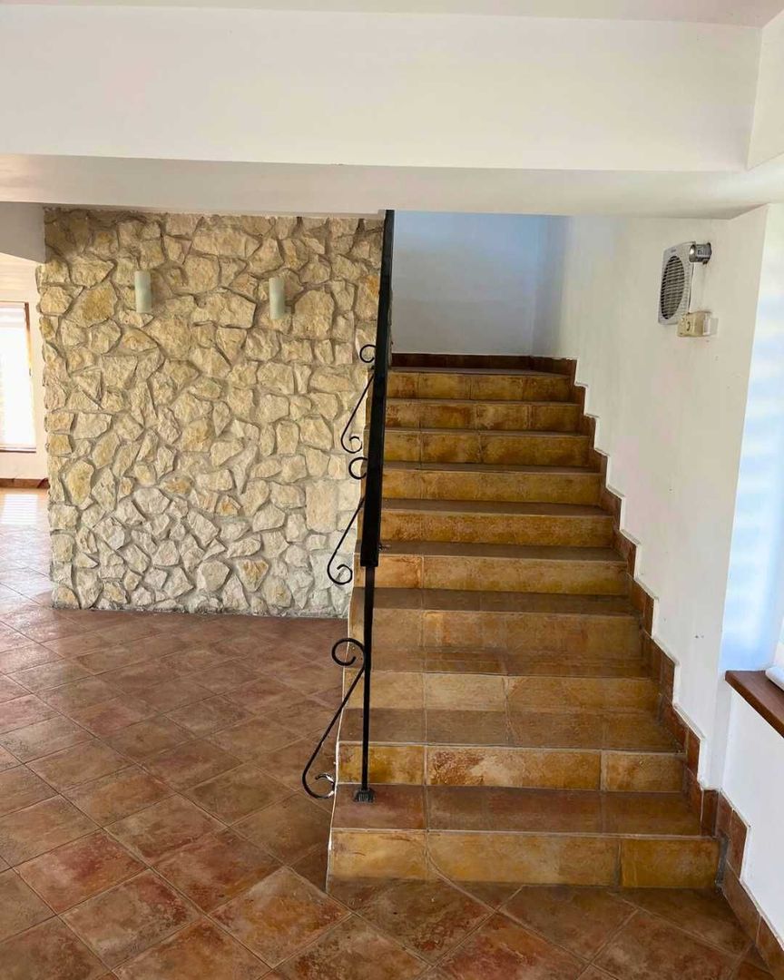 Vilă  în Nordul Bucureștiului - Poză 6