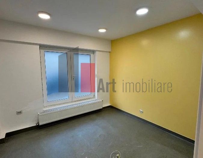 Spatiu comercial de inchiriat in zona Berceni/Luica - Poză 1