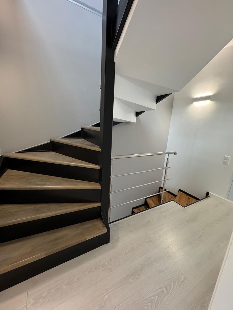 Vila noua cu mansarda Cosmopolis - Poză 19