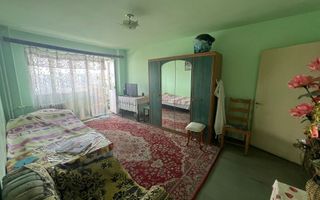 APARTAMENT 3 CAMERE SPATIOS ZONA GORJULUI - Poză 6