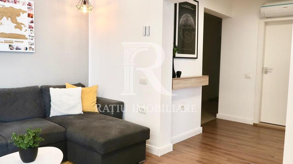 Apartament cu 3 camere | Vedere panoramică deosebită | Oradea - Poză 3