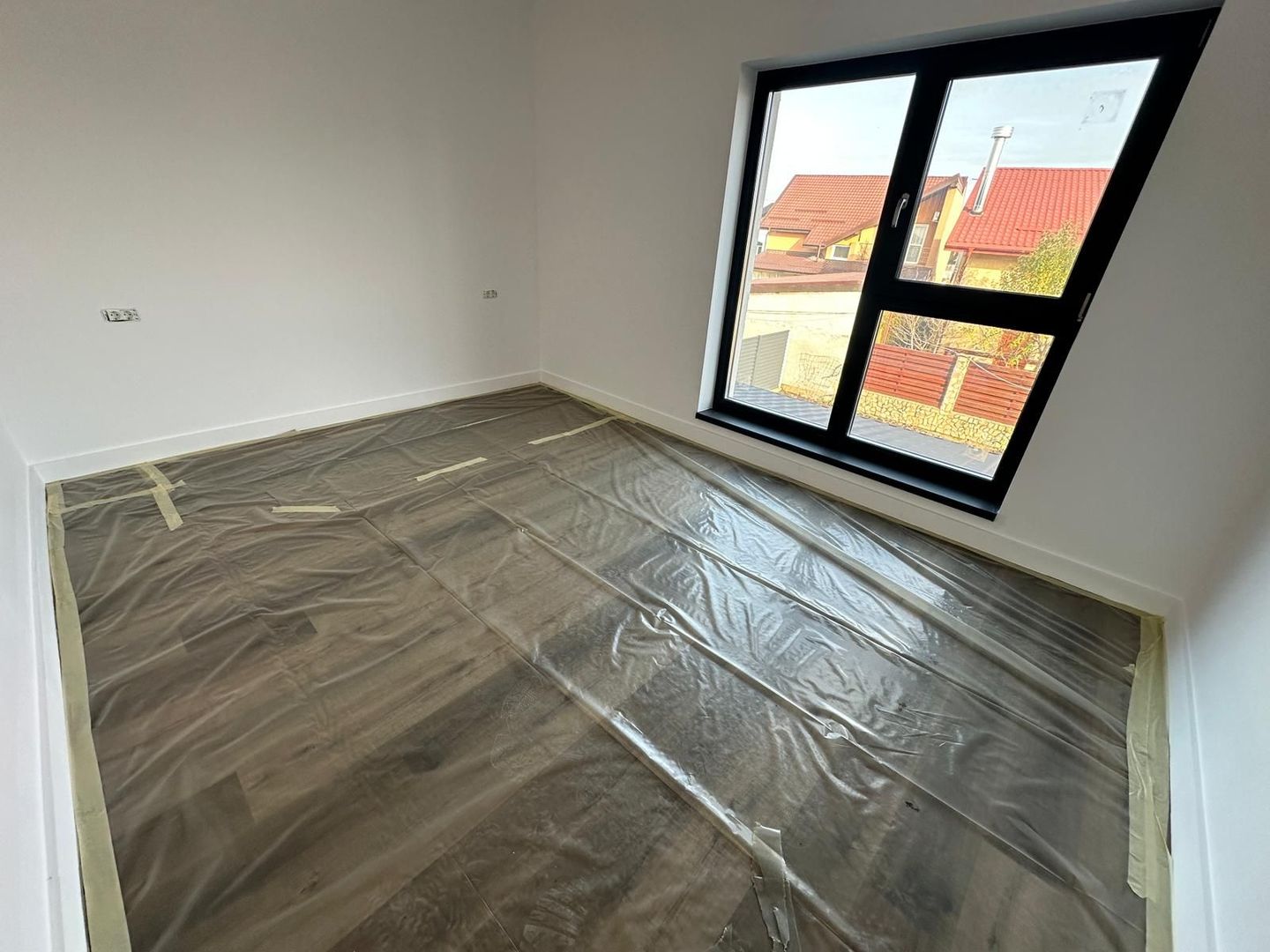 CASA SINGULARA, TOATE UTILITATILE, 4 CAMERE, TEREN 400 MP, COMISION 0% - Poză 15