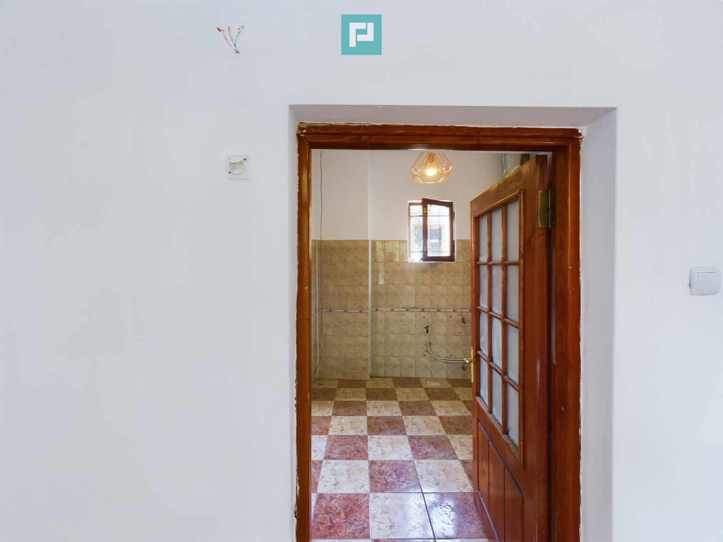 Casa individuala la 6 minute de Piata Unirii - Poză 13