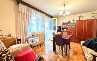 Apartament cu 3 camere pe Aleea Padin ! - Poză 9