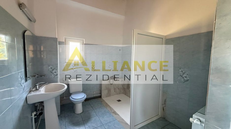 Casa individuala  *  14 camere *  1550 mp teren  * - Poză 20