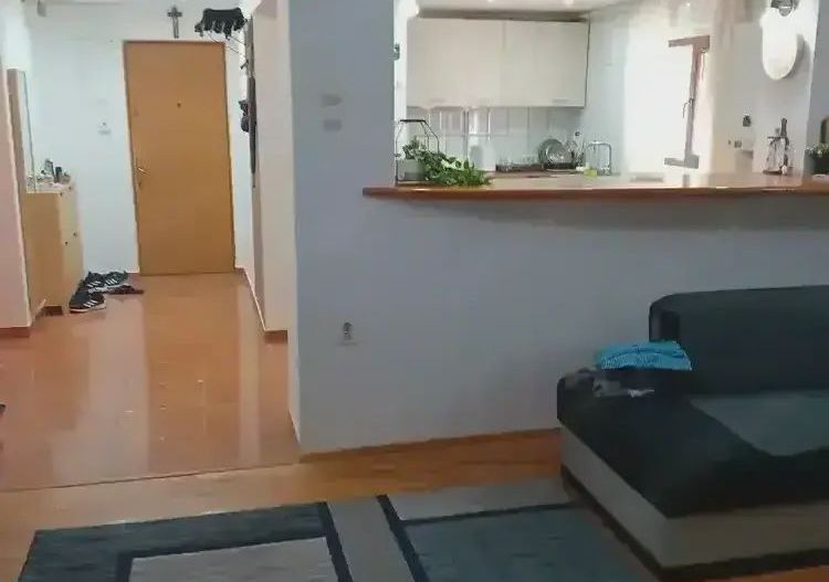 Apartament Rahova/Pecineaga - Poză 2