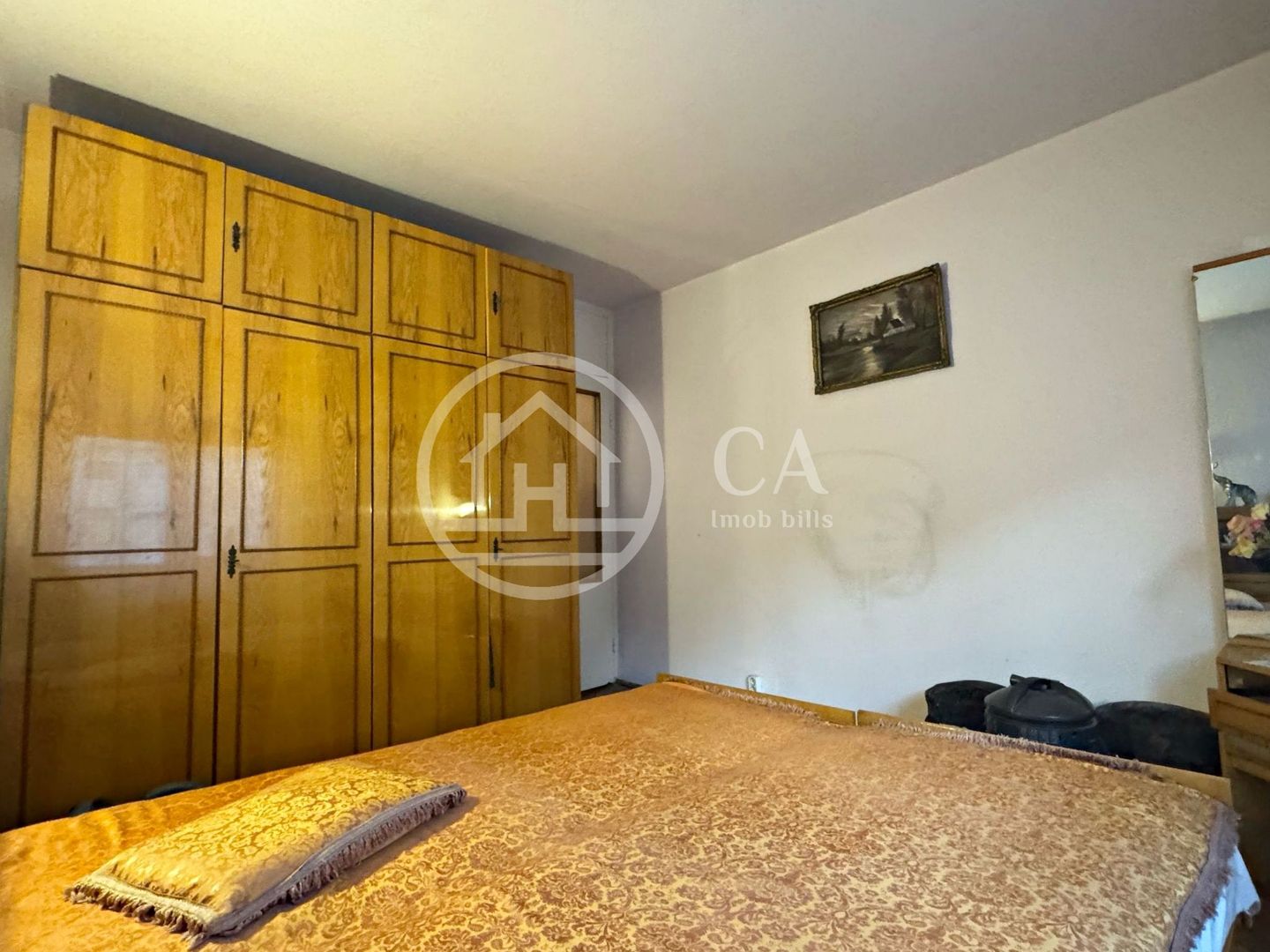 Apartament de vânzare cu 3 camere în zona Iosia , Oradea - Poză 2