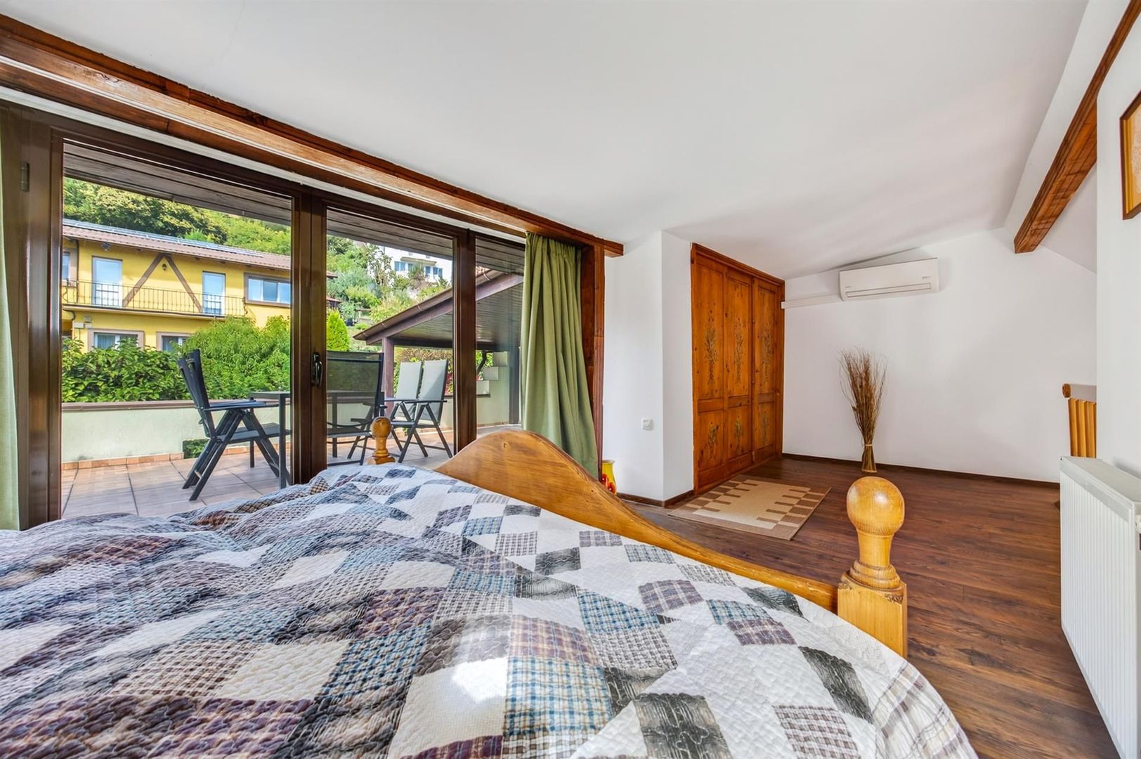 Casa pe 3 niveluri | Terasa cu priveliste | 3 parcari | Pozitie centrala - Poză 29