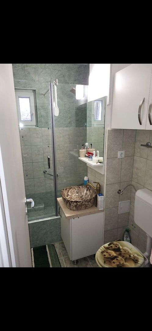 BRASADAS vinde ap 2 cam PARTER in zona CENTRALA. - Poză 2