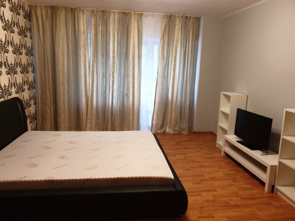 Garsoniera bloc 1989 42mp Uverturii, Lujerului - Poză 1