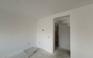 Casa Quadruplex | 3 Camere | 82MPU | Curte 170MP | Balcon - Poză 5