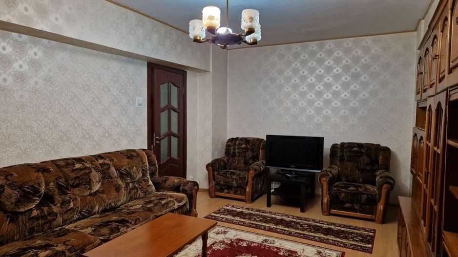 AP. 3 CAMERE PANDURI, BUCATARIE INCHISA, MOBILAT CLASIC, METROU 5 MIN - Poză 1