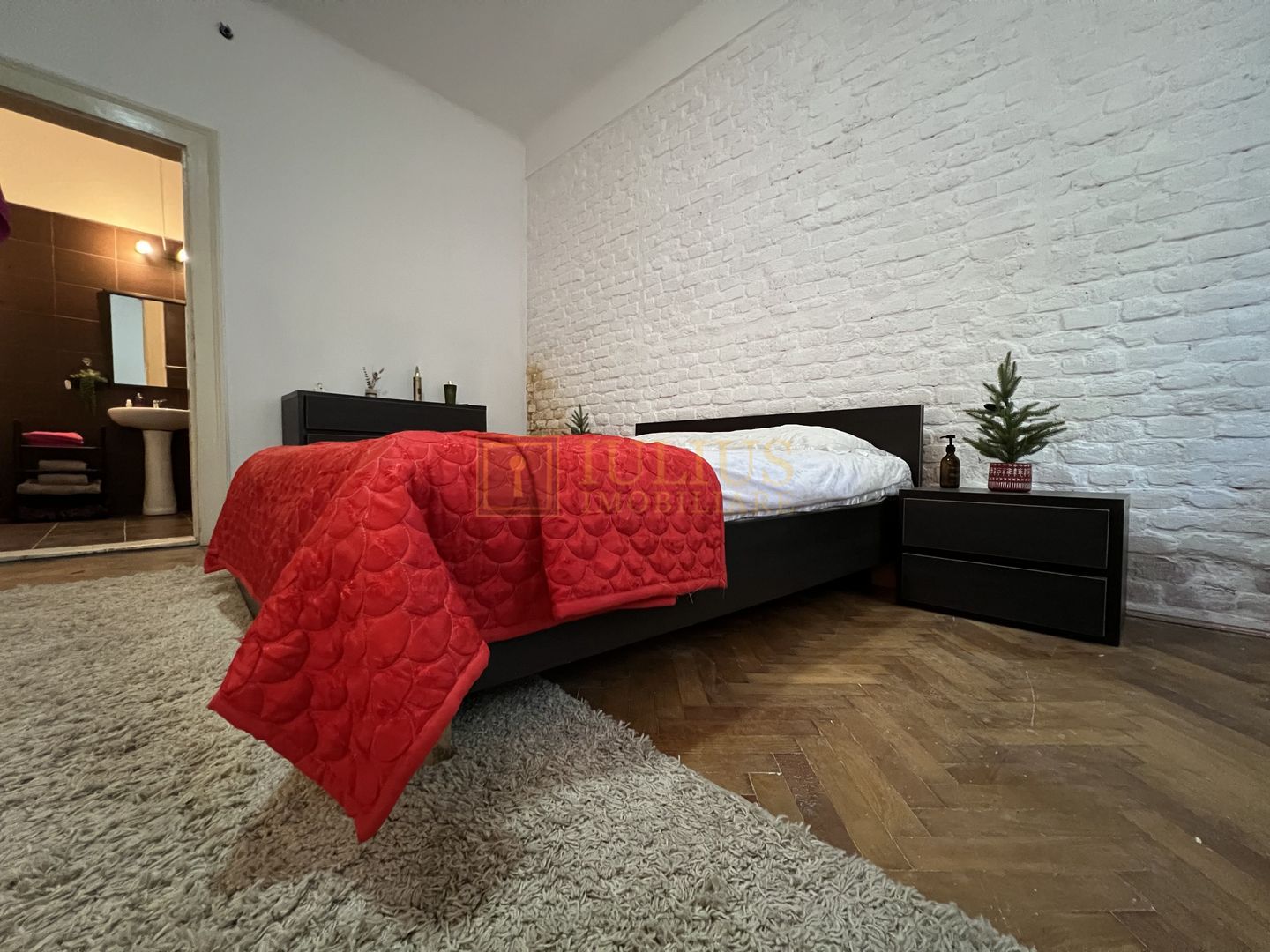 La casa, zona linistita, str Odobescu; camere spatioase. - Poză 9