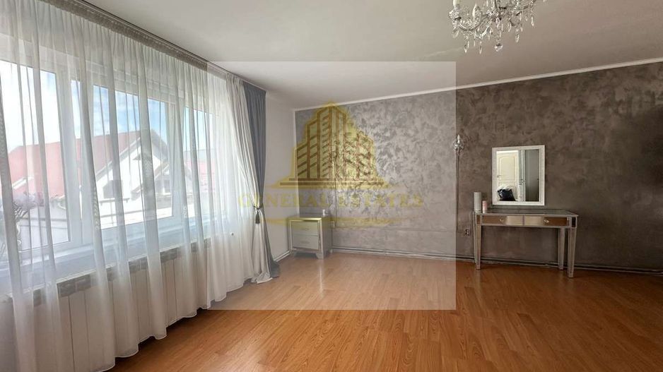 Apartament spatios cu 3 camere - Poză 7