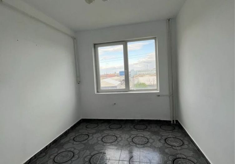 Apartament 2 camere, 50 mp – strada Cerna, etaj 3/4 - Poză 2
