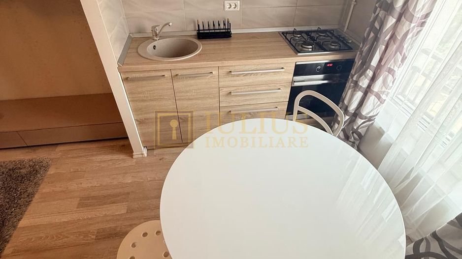 2 camere| loc de parcare cu bariera| apartament frumos| balcon deschis| - Poză 6