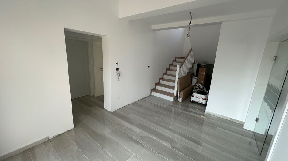 Casa individuala Dumbravita P+ M/ Teren 955 mp cu 2 fronturi - Poză 21