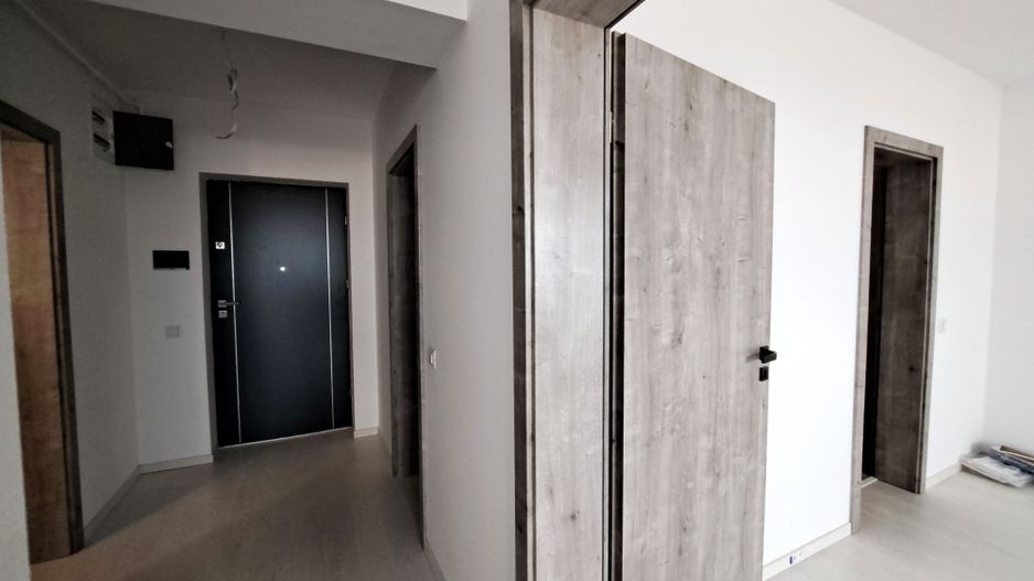 Apartament tip Penthouse cu 3 camere, 2 bai, NOU - Poză 5