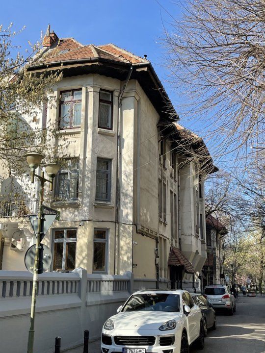 Apartament in vila / 4 camere decomandat / Gradina Icoanei / Dacia - Poză 1